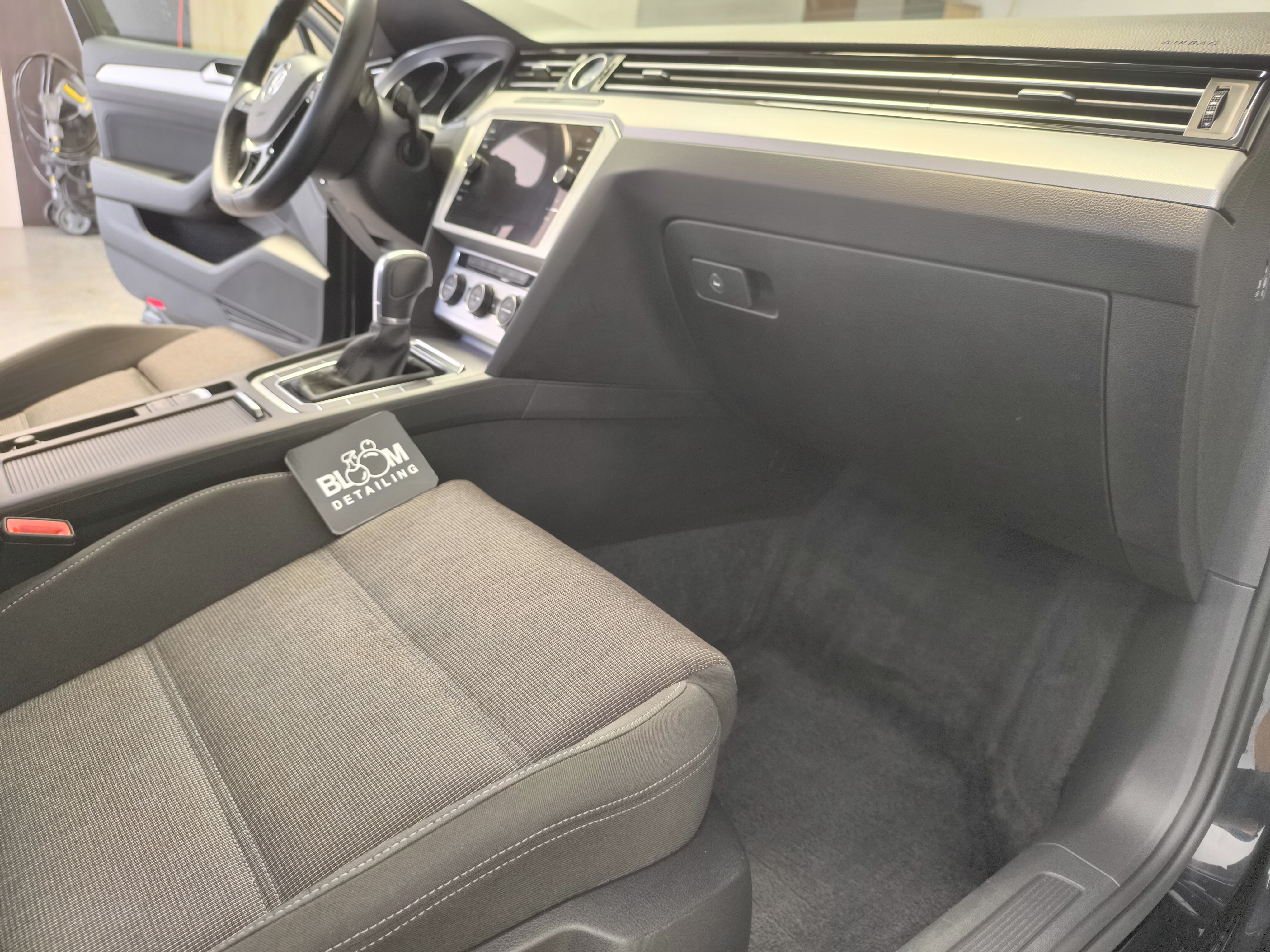 Lucrare Bloom Detailing